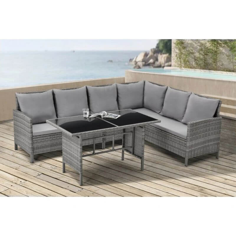 Zahradní ratanový nábytek